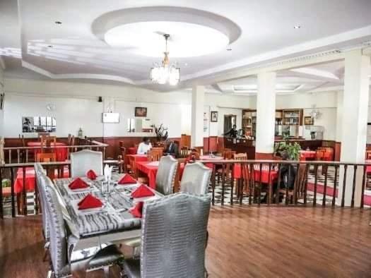 Newstead Hotel 나이바샤 외부 사진