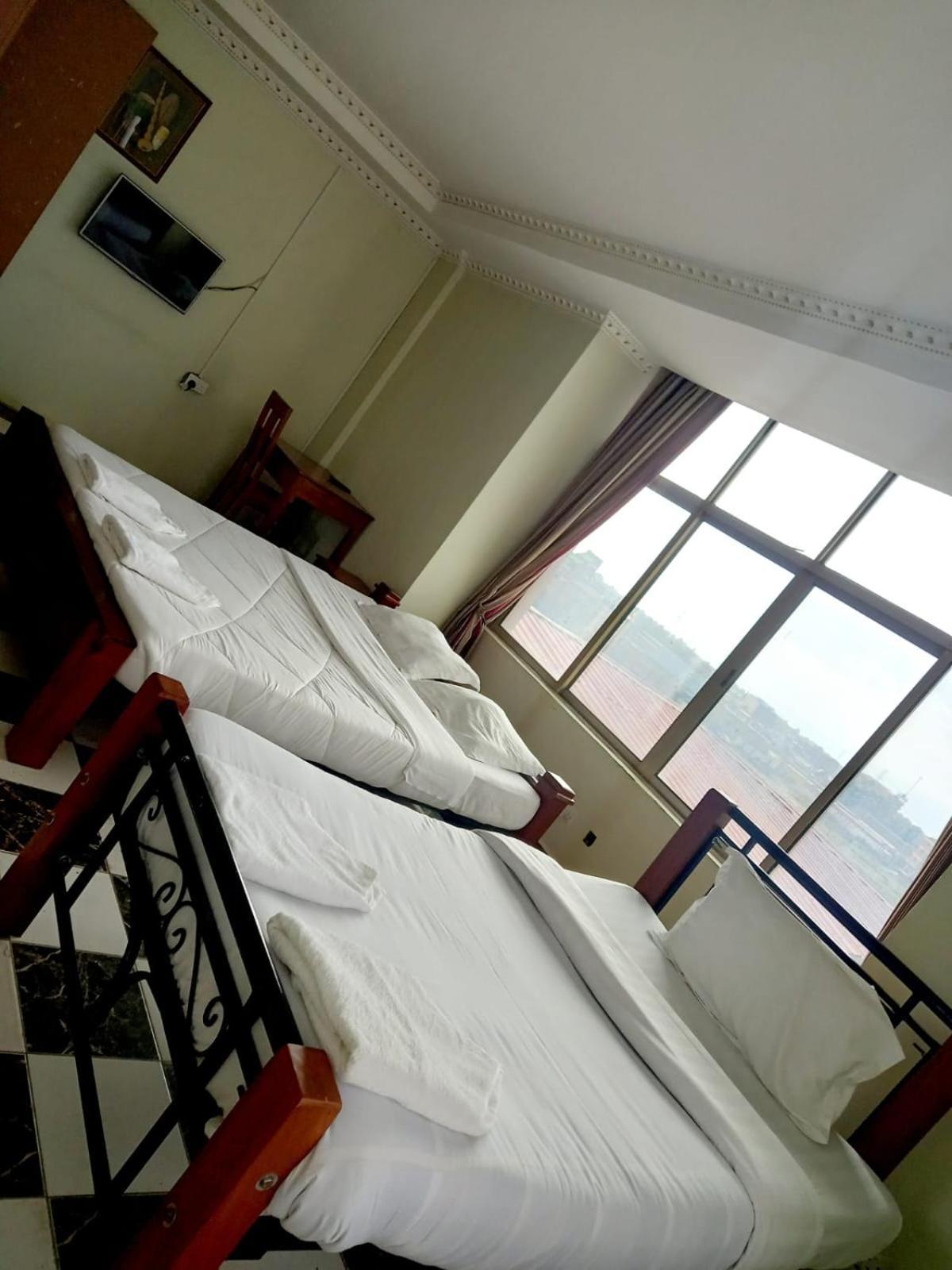 Newstead Hotel 나이바샤 외부 사진